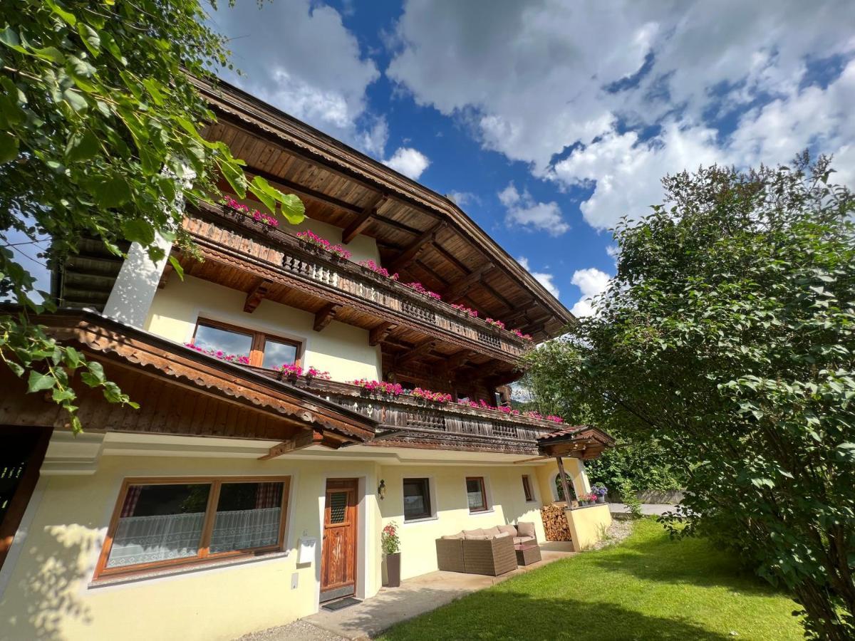 Ferienwohnung Platzhirsch Panorama View Balkon, Gartensauna, Garten, Grillplatz Stumm Ngoại thất bức ảnh